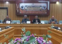 حضور رئیس مرکز تحقیقات در میز ارتباطات مردمی برپا شده در سازمان جهادکشاورزی استان مرکزی به مناسبت دهه مبارک فجر